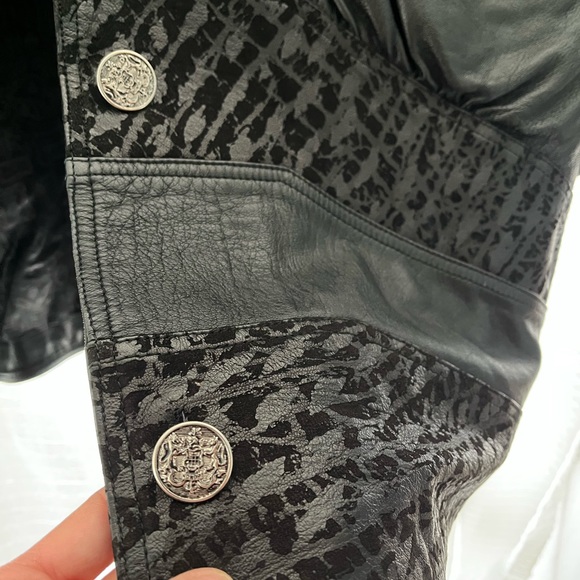 Vera Pelle 80s vintage batwing leather jkt w/printed viscose lining Looks New! - Picture 5 of 14